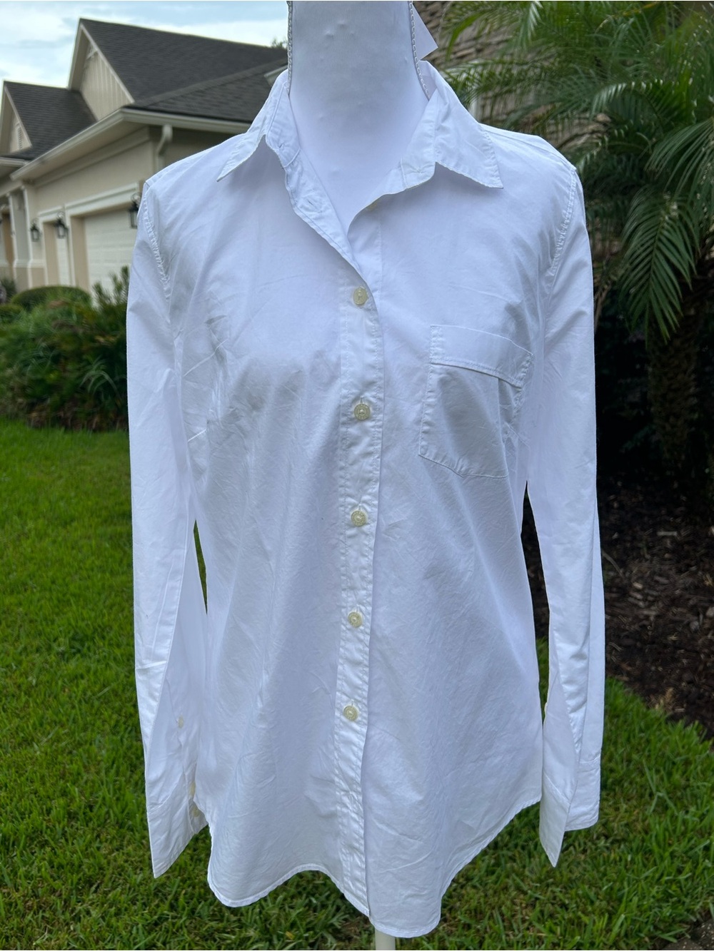 NWT🌷J. Crew White Button-Down Shirt - Classic Collared Women's Top